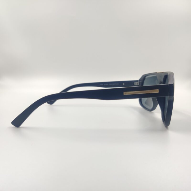 Black Wayfarer Men Sunglasses - Image 2